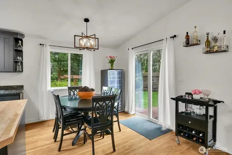 16226 2nd Place W Lynnwood WA 98087