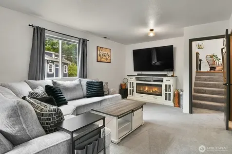 16226 2nd Place W Lynnwood WA 98087