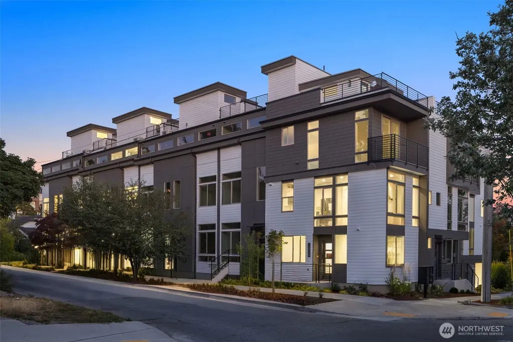 4420 Midvale Avenue N Seattle WA 98103