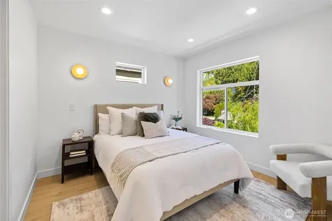 4113 Chilberg Avenue SW Seattle WA 98116