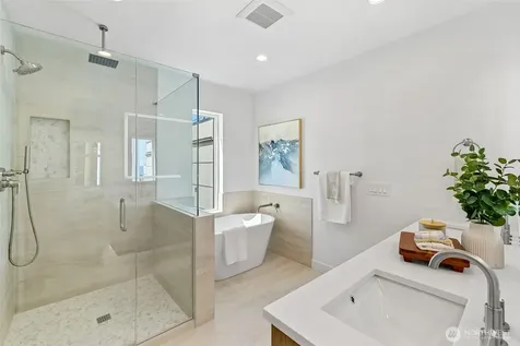 4113 Chilberg Avenue SW Seattle WA 98116