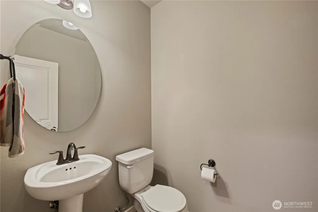 258 Antrim Road Winlock WA 98596