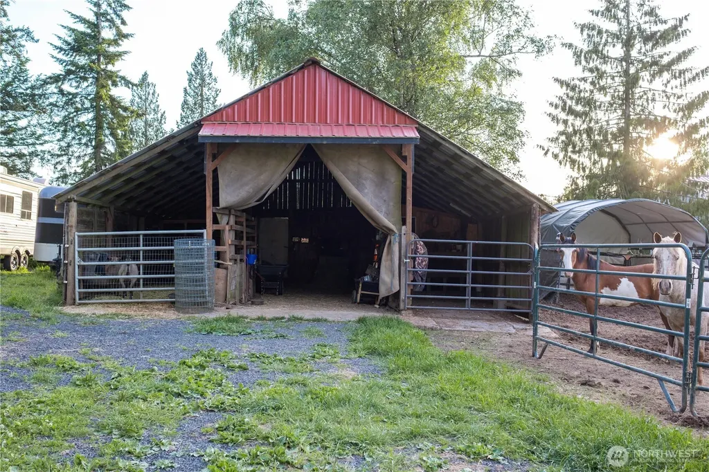 258 Antrim Road Winlock WA 98596