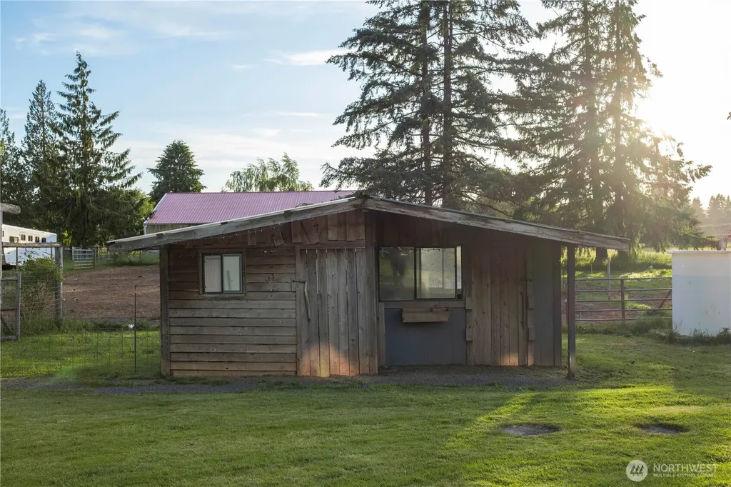 258 Antrim Road Winlock WA 98596