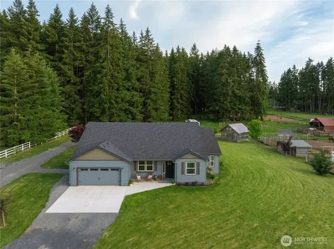 258 Antrim Road Winlock WA 98596