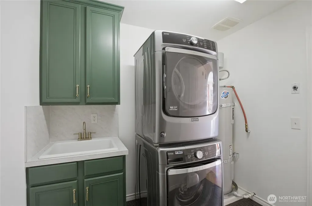 1134 Finnegan Way Bellingham WA 98225