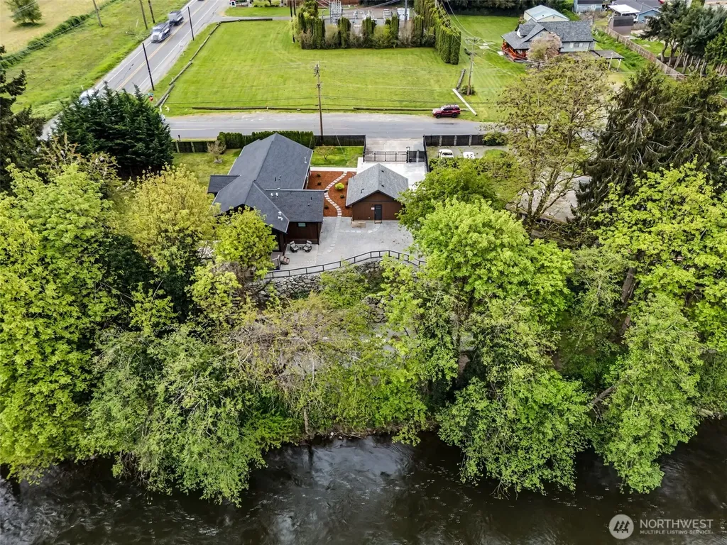 14915 80th Street E Puyallup WA 98372