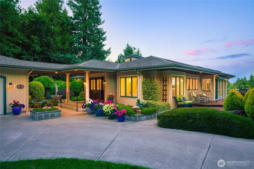 7001 Palm Lane Anacortes WA 98221