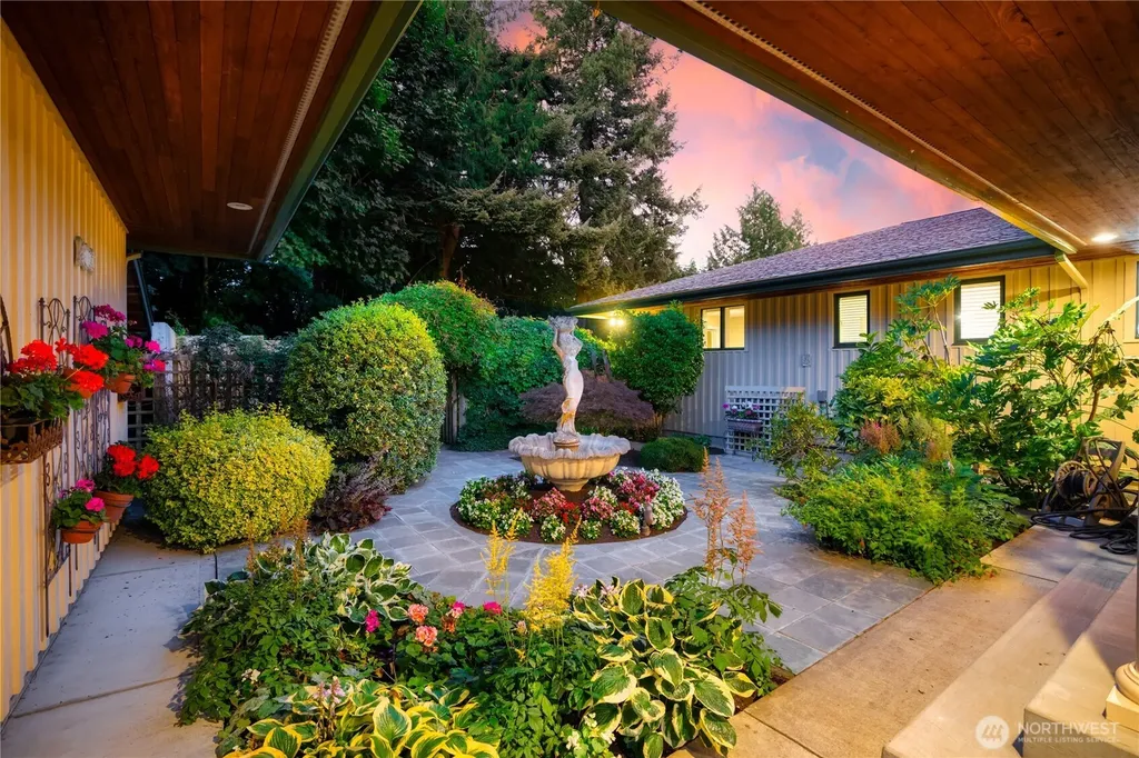 7001 Palm Lane Anacortes WA 98221