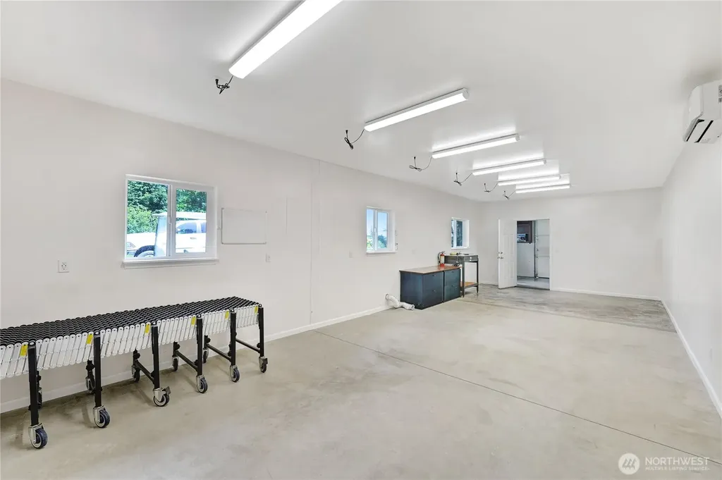 7001 Palm Lane Anacortes WA 98221