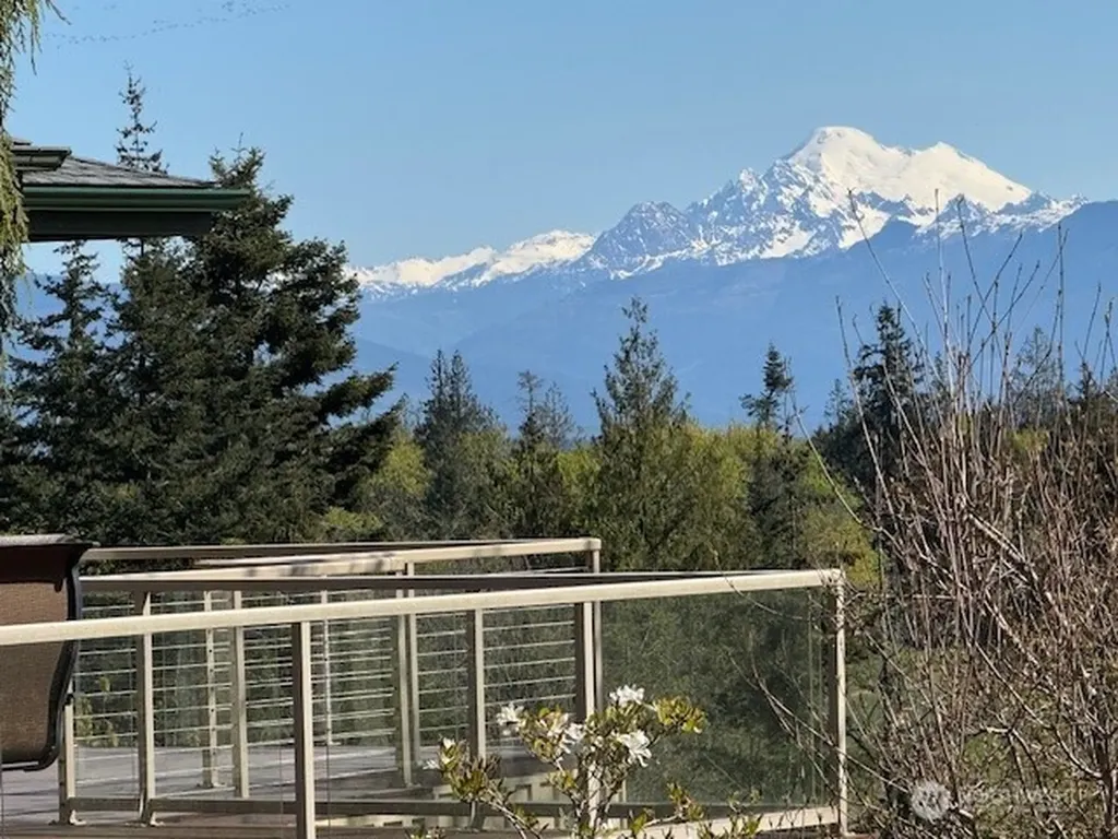 7001 Palm Lane Anacortes WA 98221