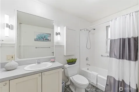 2025 Boylston Avenue E Seattle WA 98102
