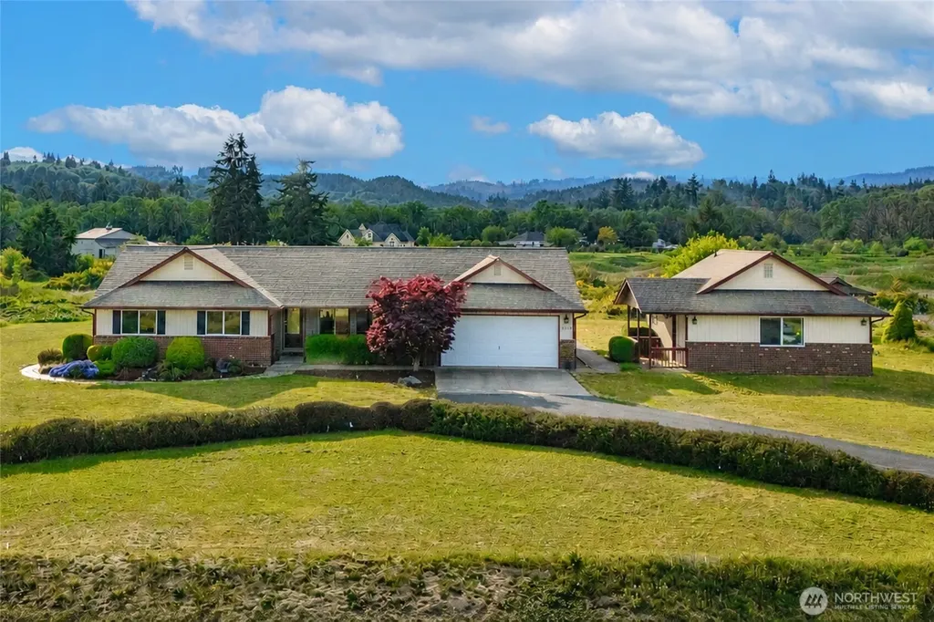 13820 Logez Court SW Olympia WA 98512