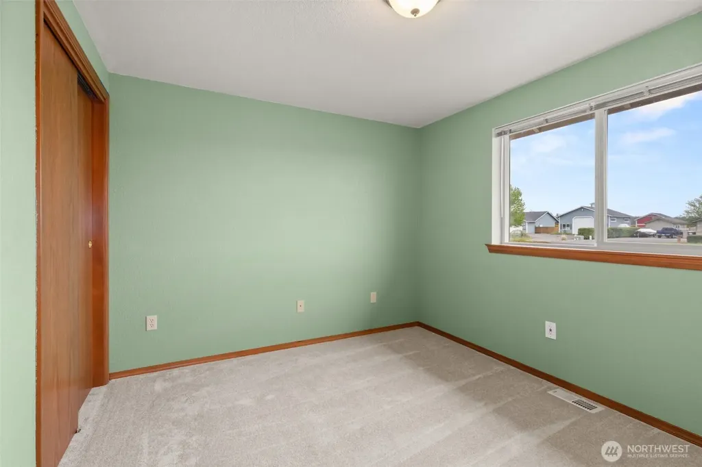 13820 Logez Court SW Olympia WA 98512