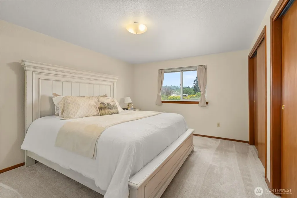 13820 Logez Court SW Olympia WA 98512