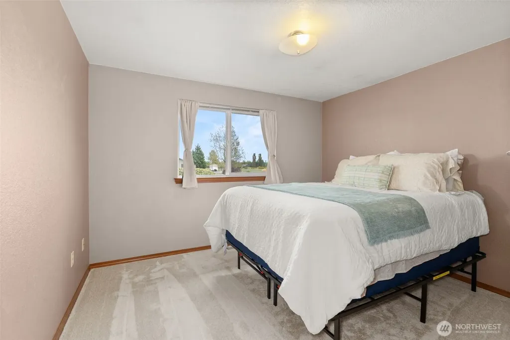 13820 Logez Court SW Olympia WA 98512