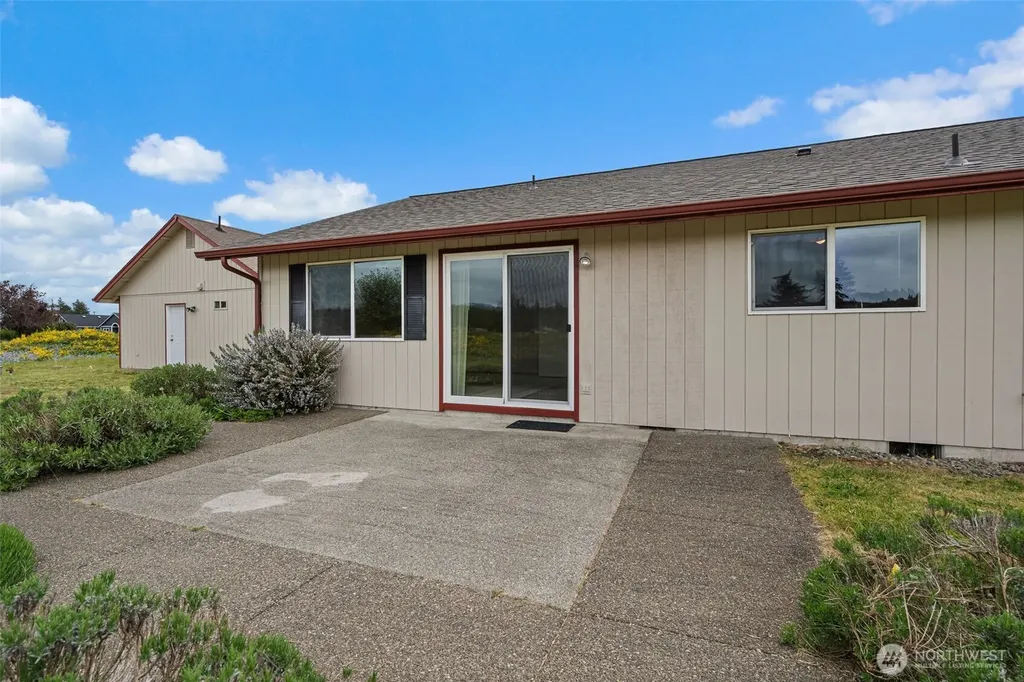 13820 Logez Court SW Olympia WA 98512