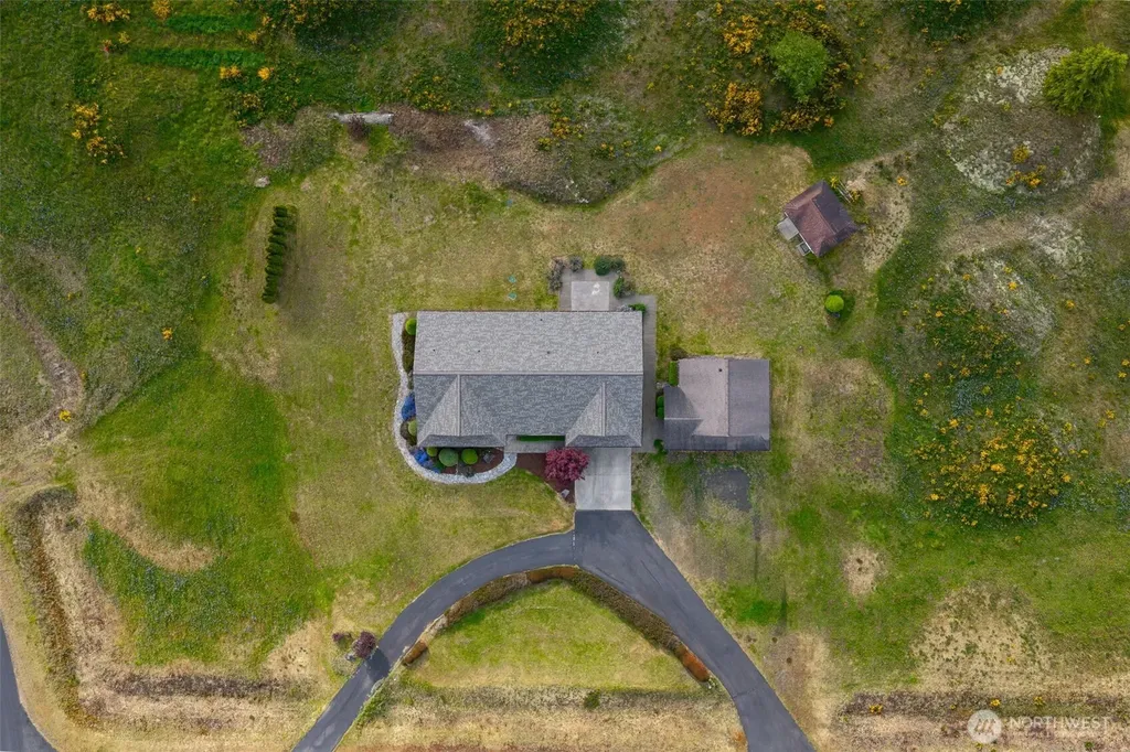 13820 Logez Court SW Olympia WA 98512