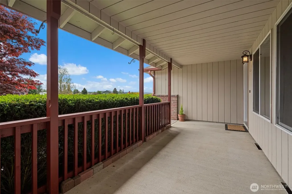13820 Logez Court SW Olympia WA 98512