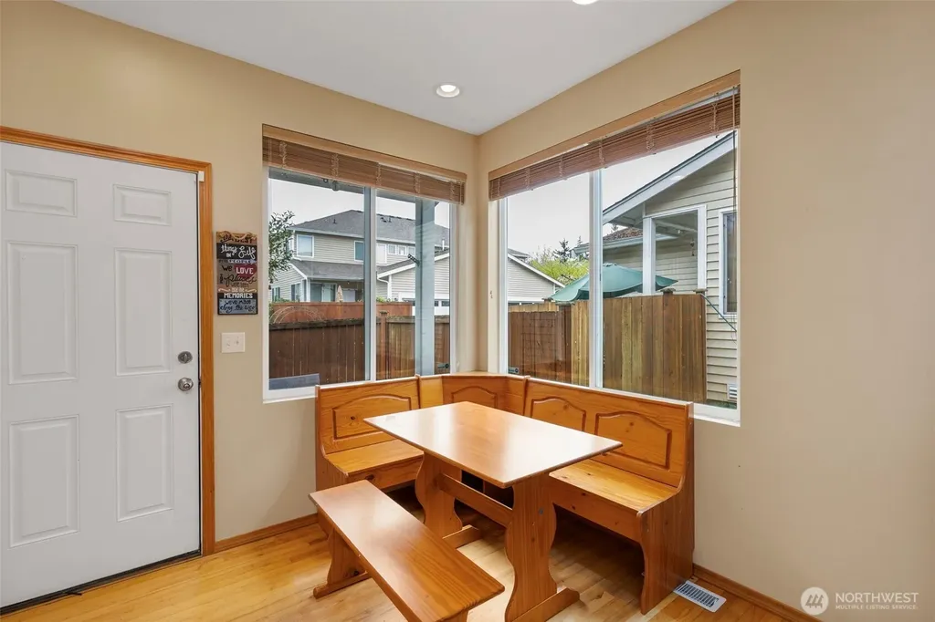 734 Glenmore Loop Port Orchard WA 98366