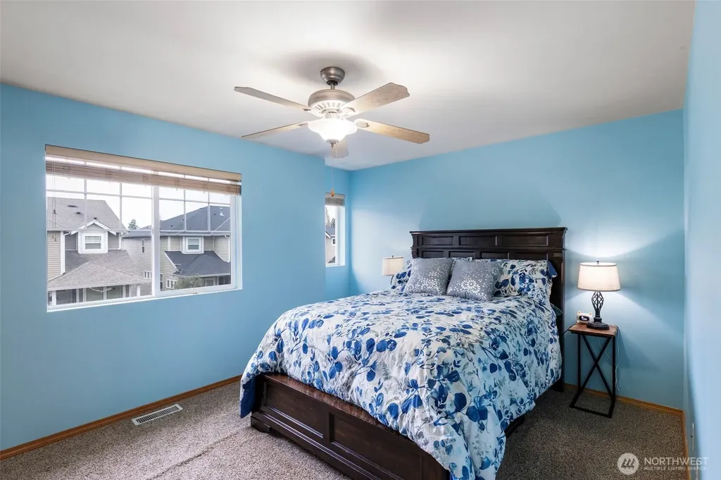 734 Glenmore Loop Port Orchard WA 98366