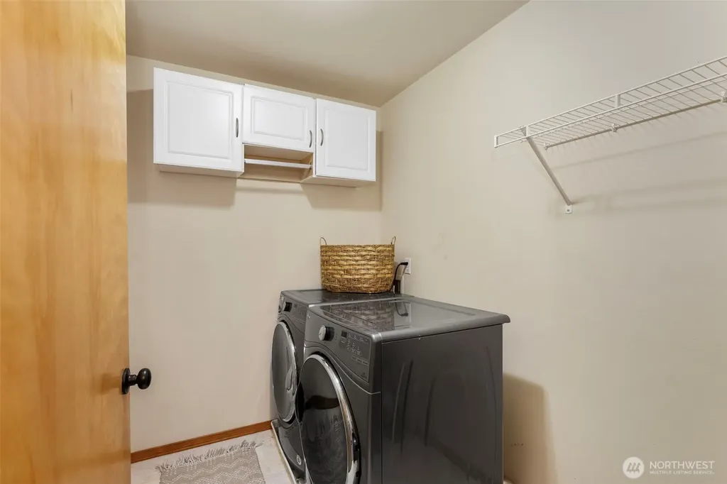 734 Glenmore Loop Port Orchard WA 98366