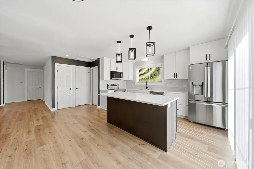 3523 Bennett Drive Bellingham WA 98225