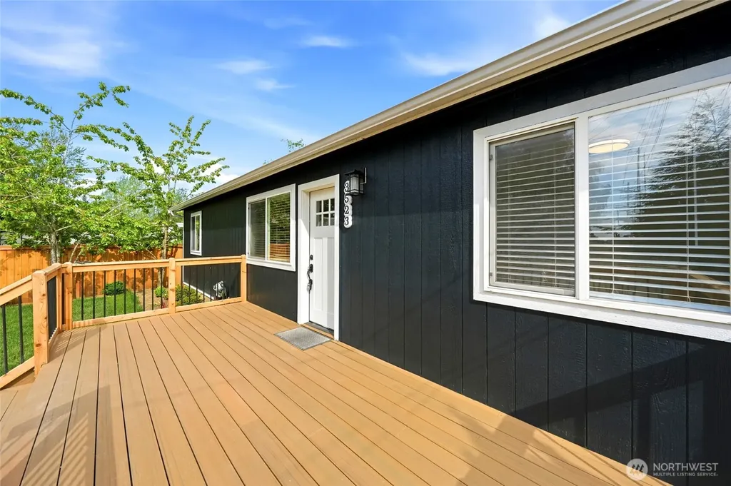 3523 Bennett Drive Bellingham WA 98225