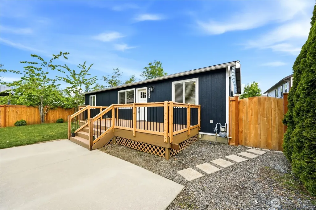 3523 Bennett Drive Bellingham WA 98225