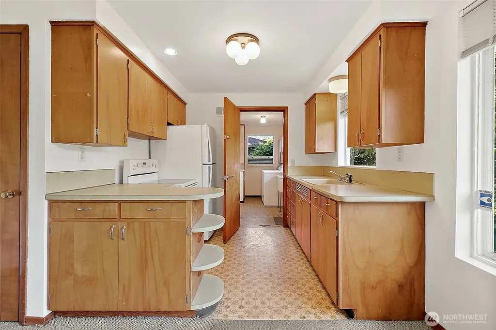 815 10th Street NE Auburn WA 98002
