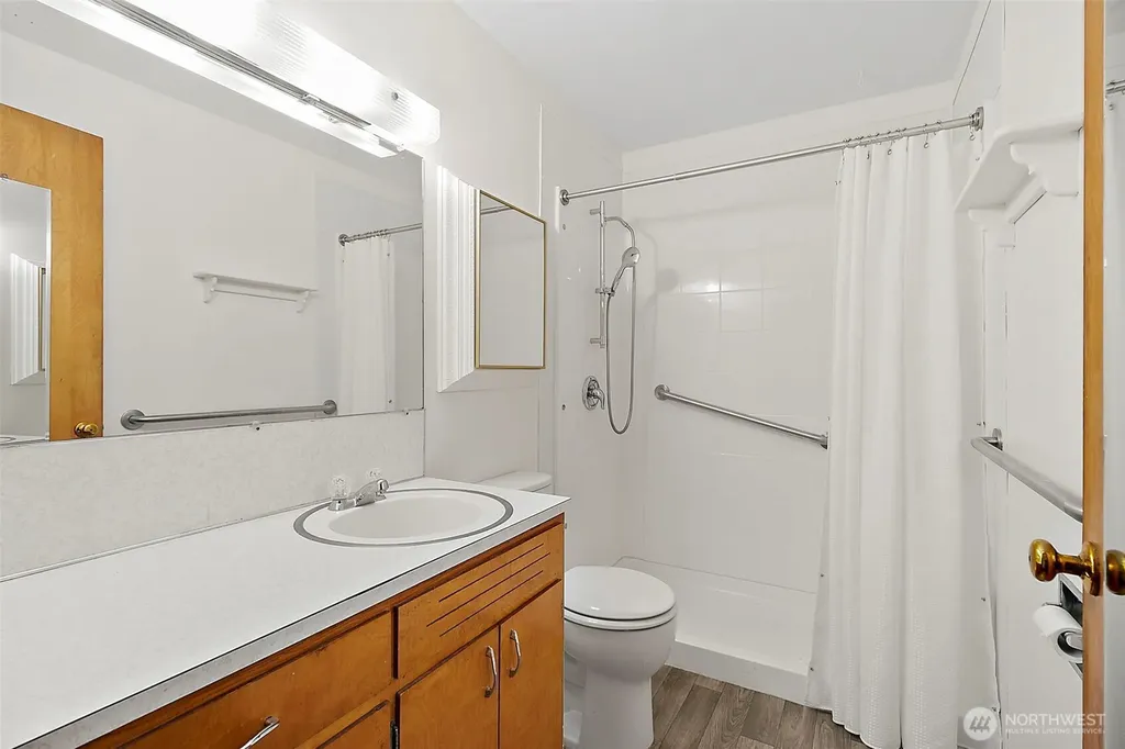 815 10th Street NE Auburn WA 98002