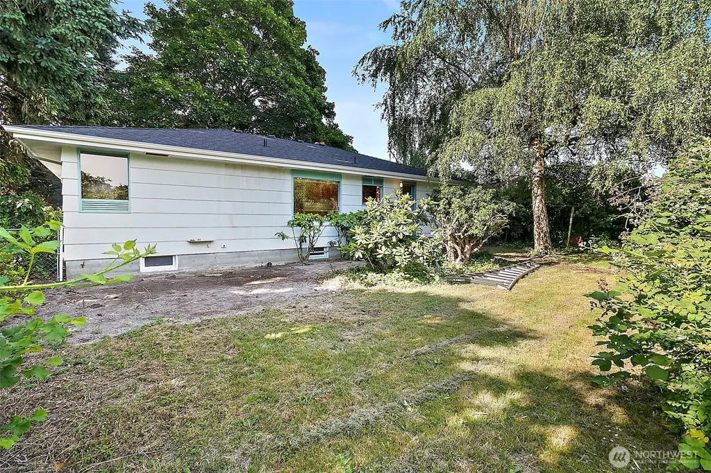 815 10th Street NE Auburn WA 98002