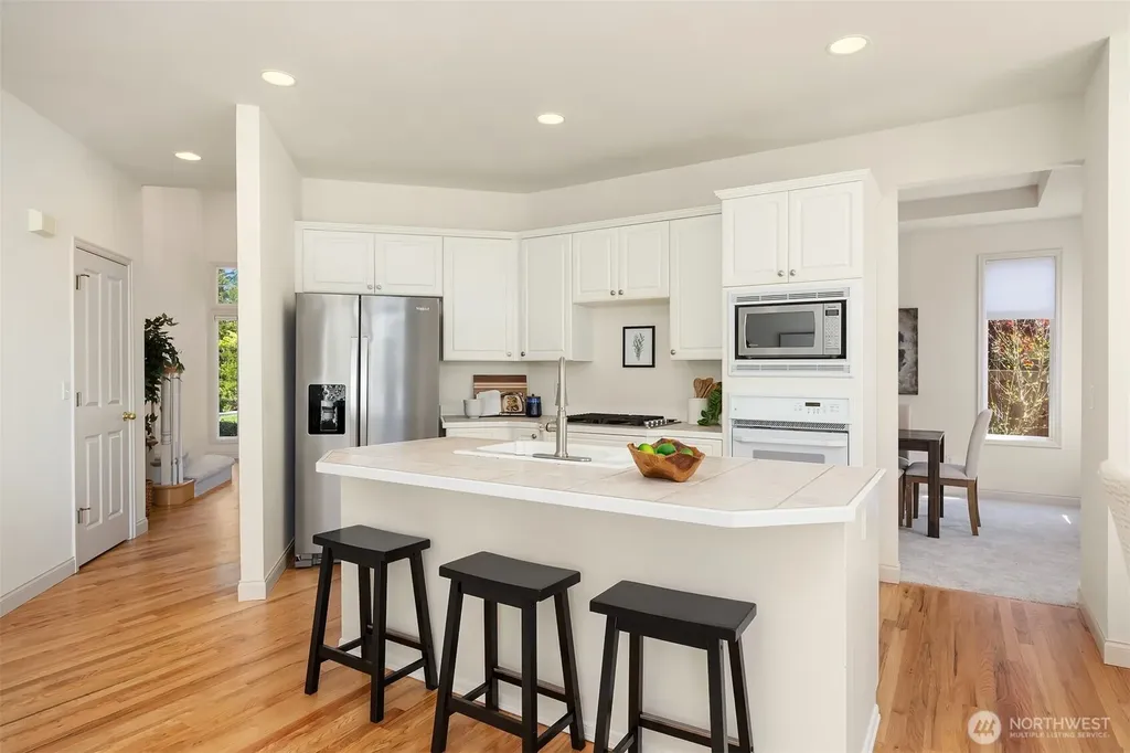 23713 SE 5th Court Sammamish WA 98074