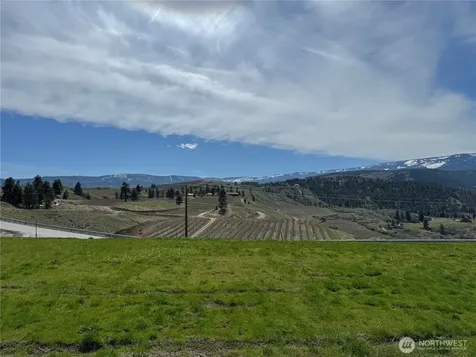 2 Wenatchee Heights Road Wenatchee WA 98801