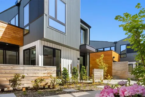 226 Canopy Path NW Bainbridge Island WA 98110