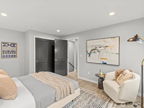 8117 17th Avenue SW Seattle WA 98106