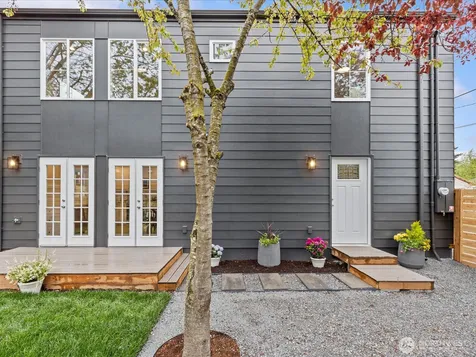 8117 17th Avenue SW Seattle WA 98106