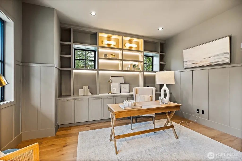 4103 43rd Avenue NE Seattle WA 98105