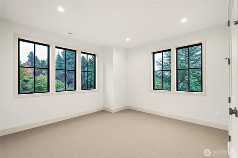 4103 43rd Avenue NE Seattle WA 98105