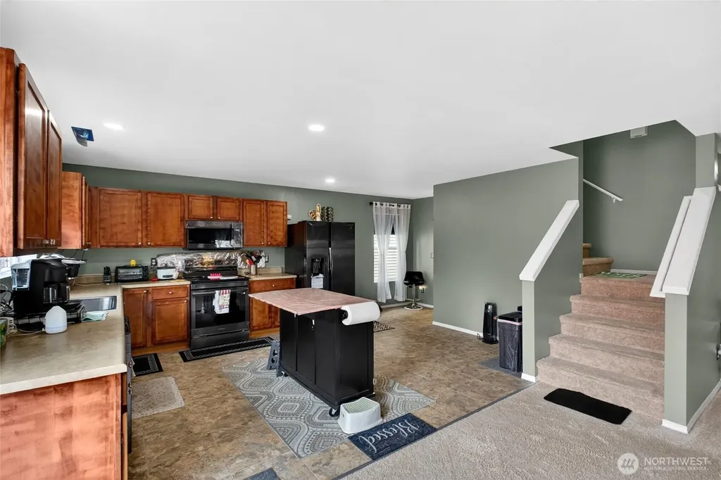 9511 186th St Ct E Puyallup WA 98375