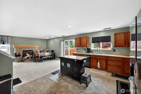 9511 186th St Ct E Puyallup WA 98375