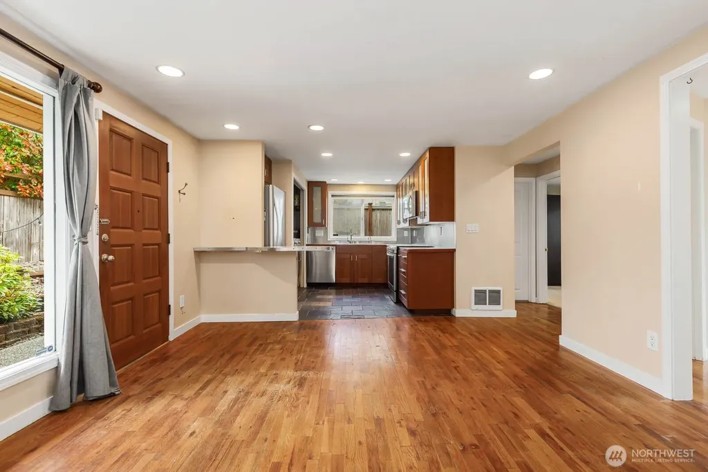 1811 29th Avenue Seattle WA 98122