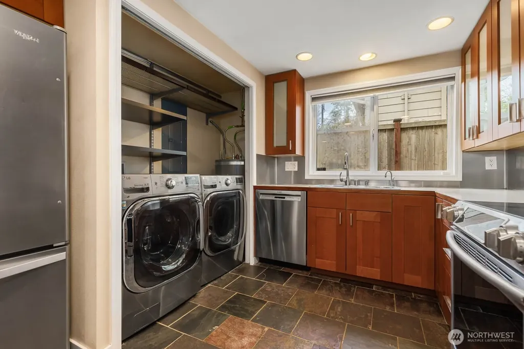1811 29th Avenue Seattle WA 98122