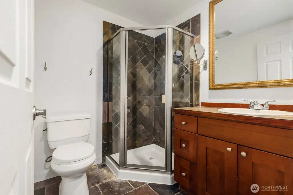 1811 29th Avenue Seattle WA 98122