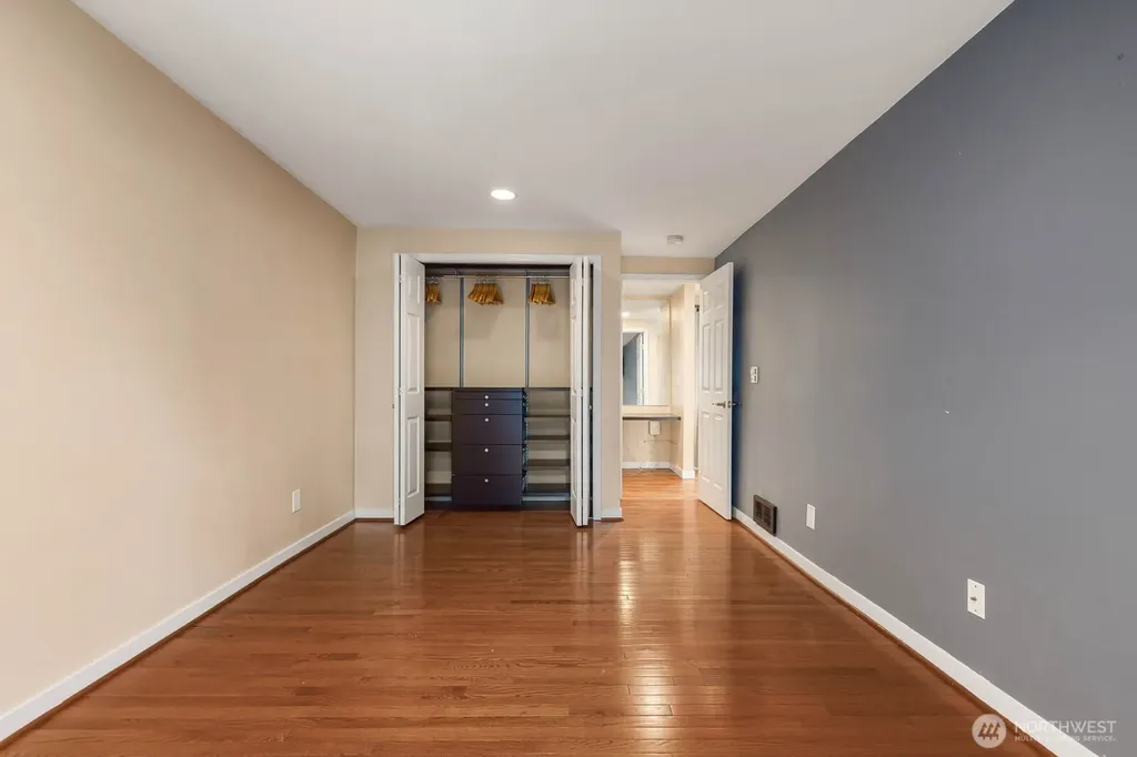1811 29th Avenue Seattle WA 98122