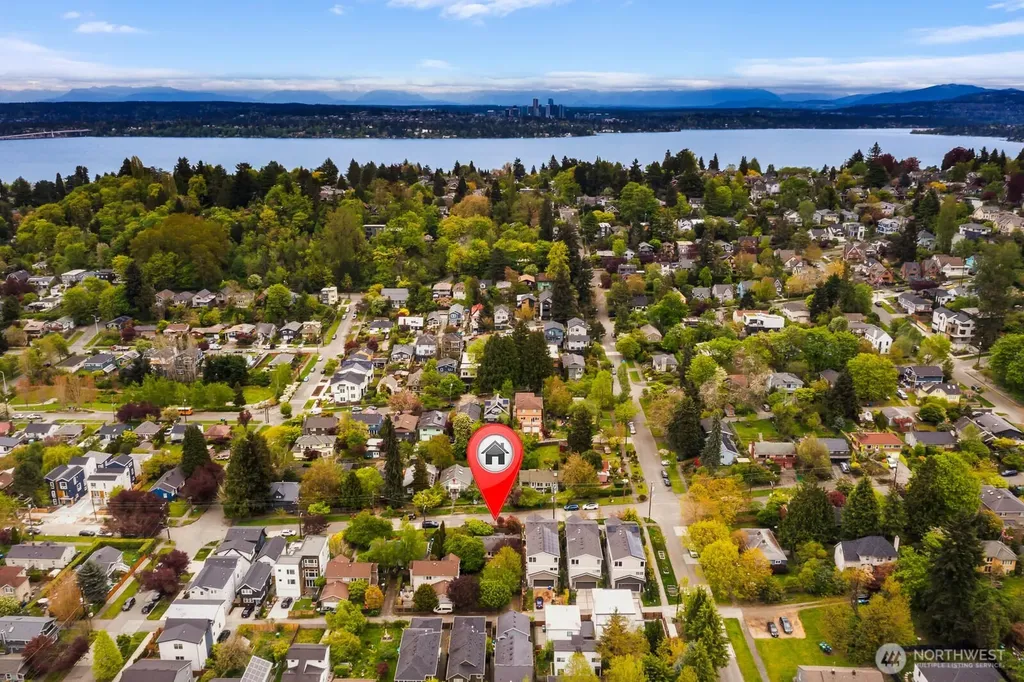 1811 29th Avenue Seattle WA 98122