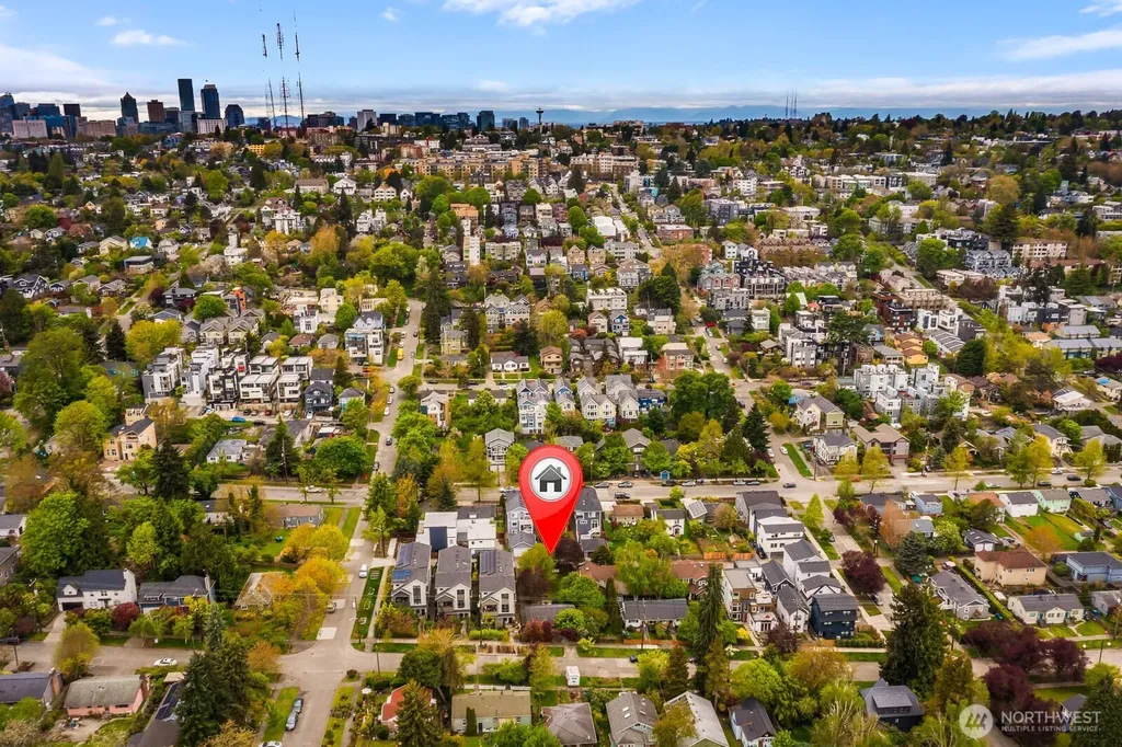 1811 29th Avenue Seattle WA 98122