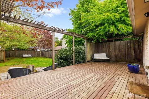 1811 29th Avenue Seattle WA 98122