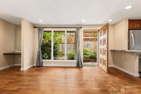 1811 29th Avenue Seattle WA 98122