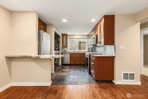 1811 29th Avenue Seattle WA 98122